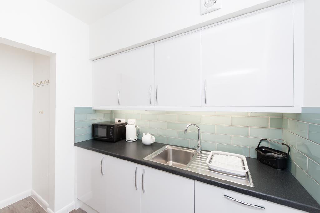 Two Bed Ground Floor Apartment, Sleeps Six, Free Parking And High Speed Wifi 램즈게이트 외부 사진