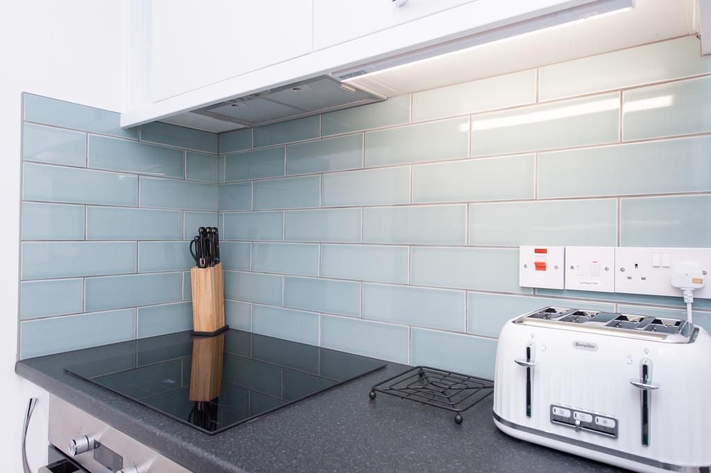 Two Bed Ground Floor Apartment, Sleeps Six, Free Parking And High Speed Wifi 램즈게이트 외부 사진