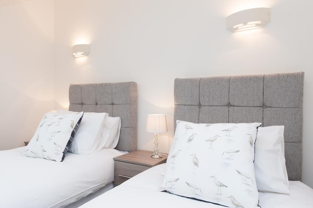 Two Bed Ground Floor Apartment, Sleeps Six, Free Parking And High Speed Wifi 램즈게이트 외부 사진