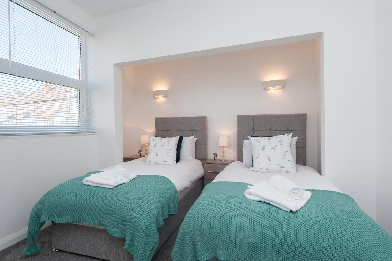 Two Bed Ground Floor Apartment, Sleeps Six, Free Parking And High Speed Wifi 램즈게이트 외부 사진