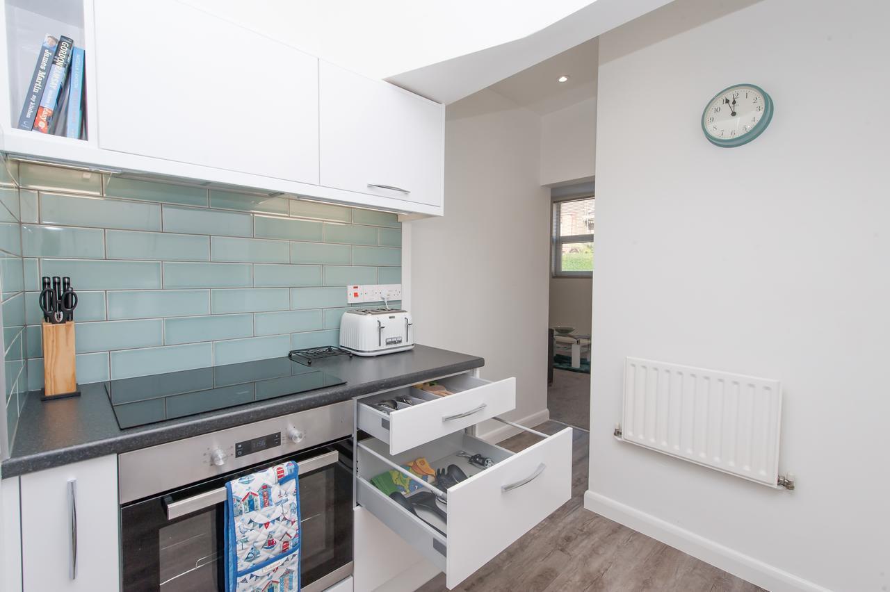 Two Bed Ground Floor Apartment, Sleeps Six, Free Parking And High Speed Wifi 램즈게이트 외부 사진